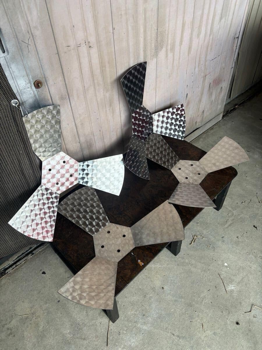 大型用22.5インチ ウロコステンレス製ホイールスピンナー デコトラ